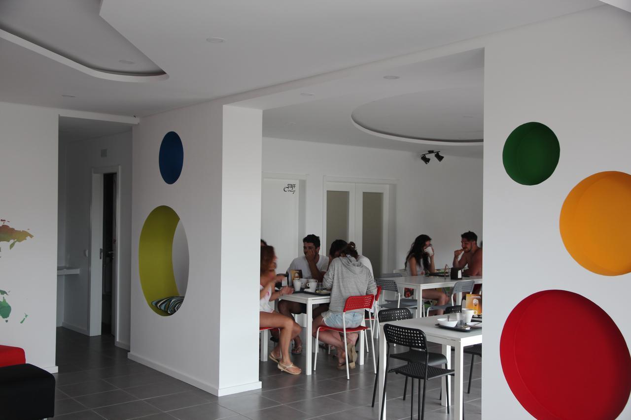Uau Hostel Figueira da Foz Exteriör bild