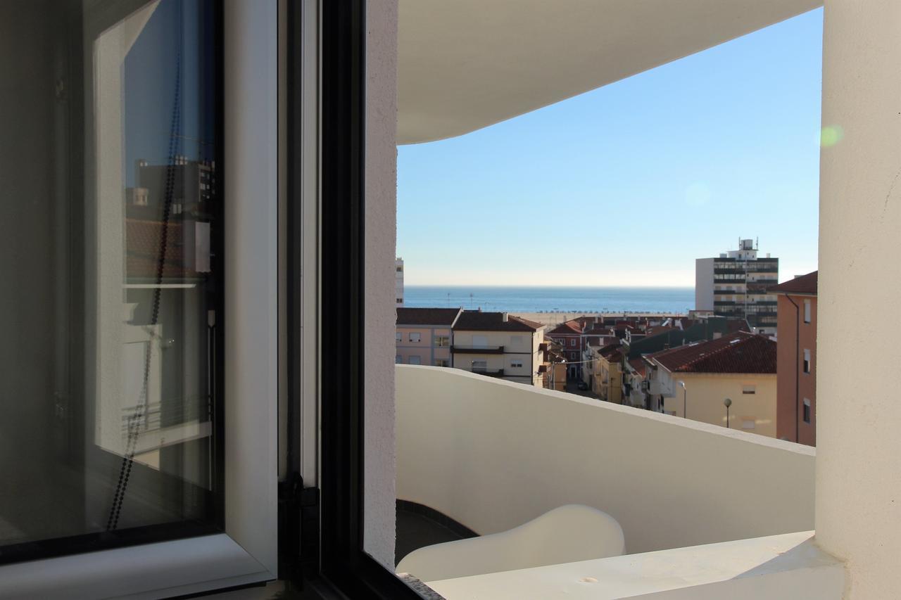 Uau Hostel Figueira da Foz Exteriör bild