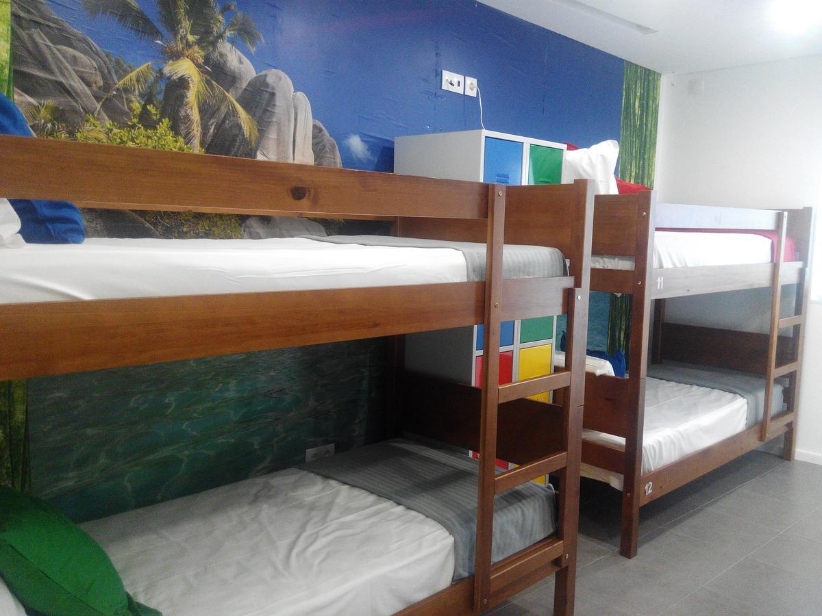 Uau Hostel Figueira da Foz Exteriör bild