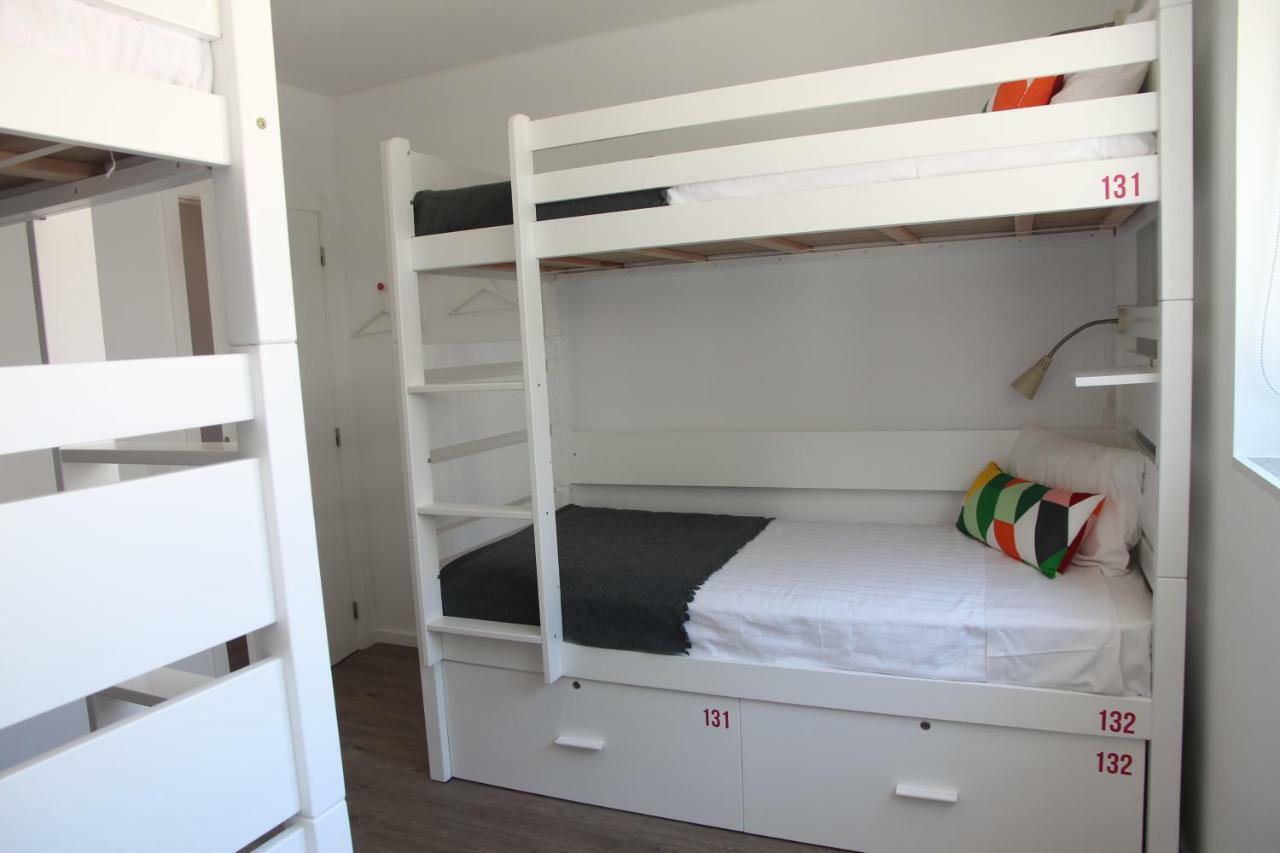 Uau Hostel Figueira da Foz Exteriör bild